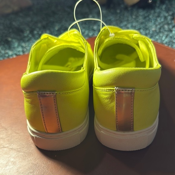 Kenneth Cole New York LEATHER Neon Yellow Sneakers - Picture 7 of 10